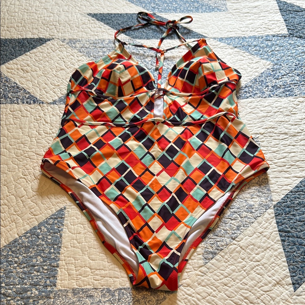 Colorful Geometric Woman’s swim